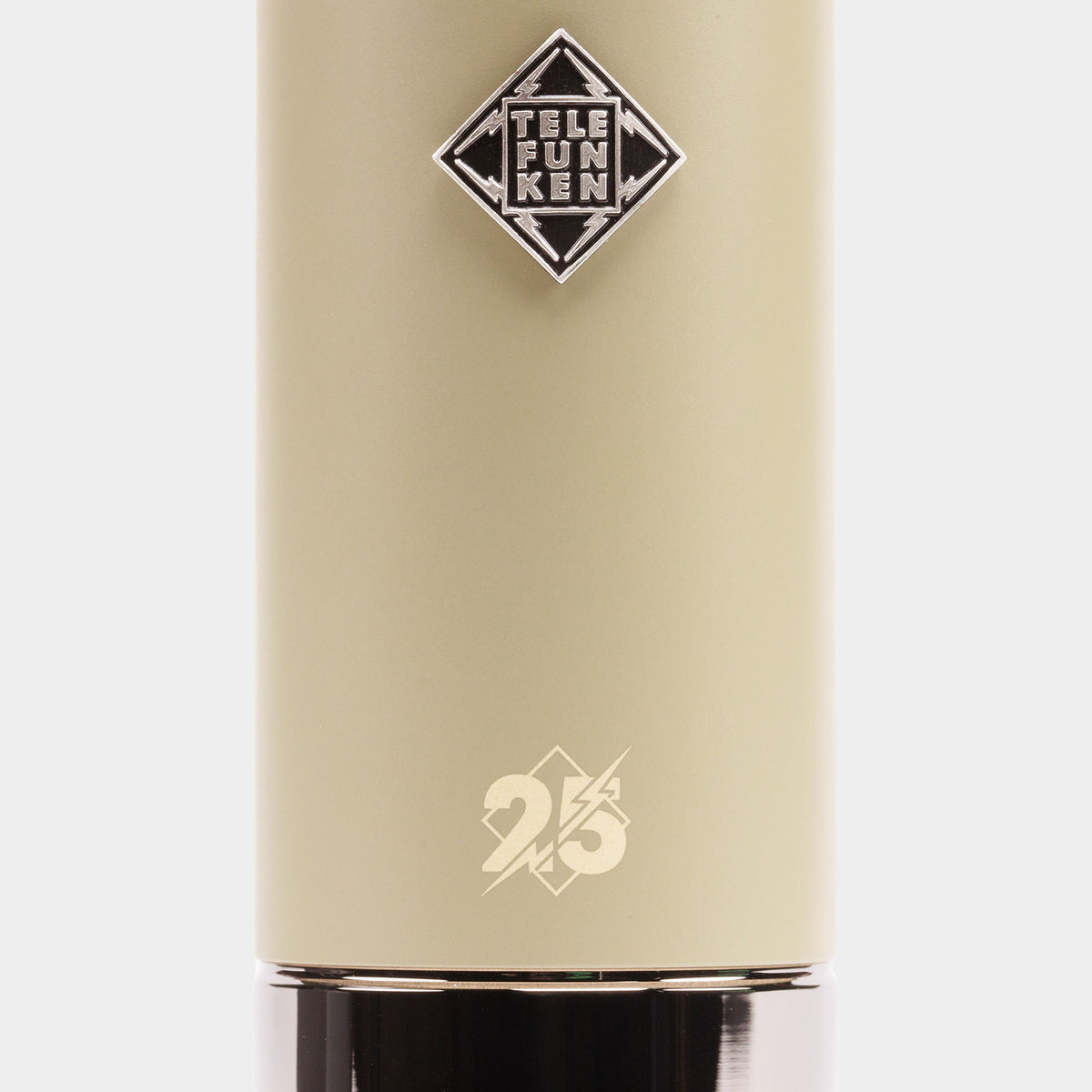 Close-up of the Vintage Green finish, Telefunken badge and 25th Anniversary engraving