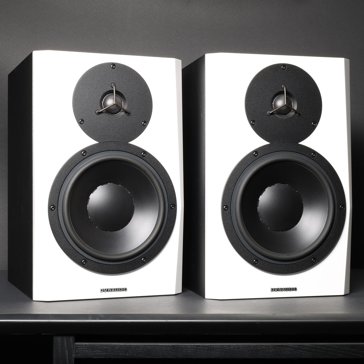 Dynaudio LYD 8 White (Pair) (Pre-Owned)